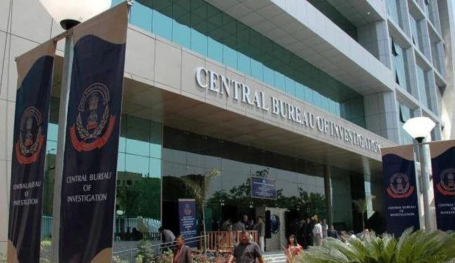 विदेशी लिंक वाले नेटवर्क की 300 करोड़ रुपये से अधिक की ठगी का सीबीआई ने किया भंडाफोड़।