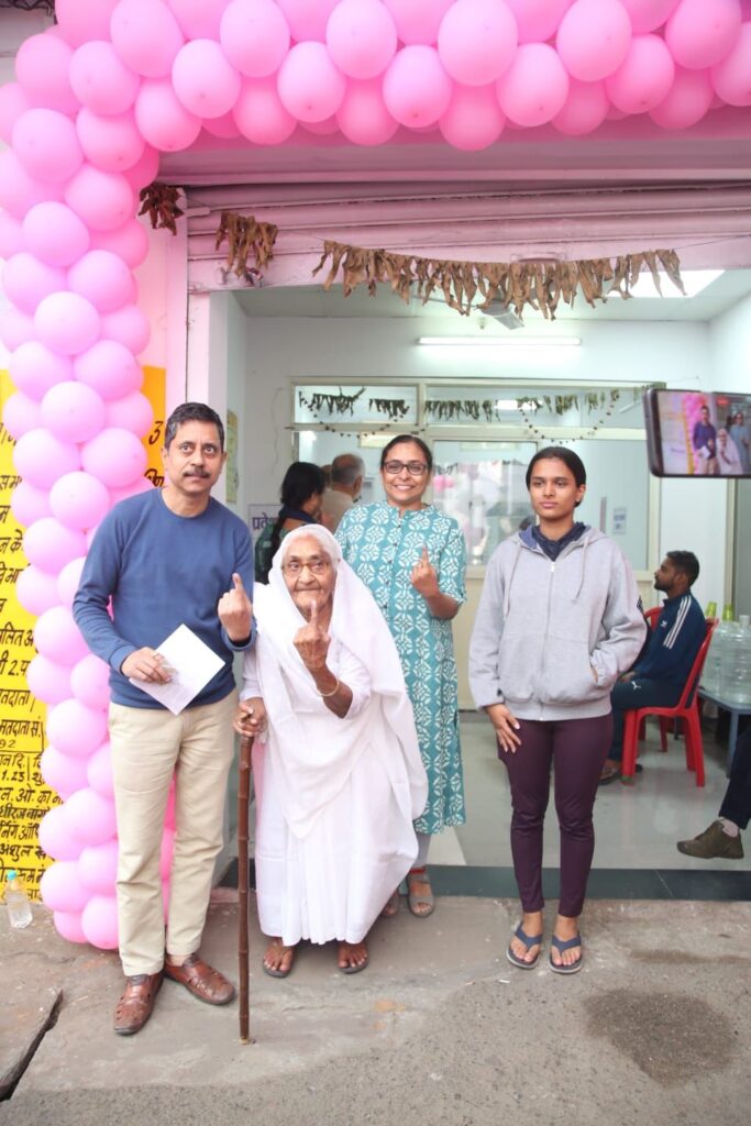 Bhopal; Voting; Sahara Samachaar; MPElection;