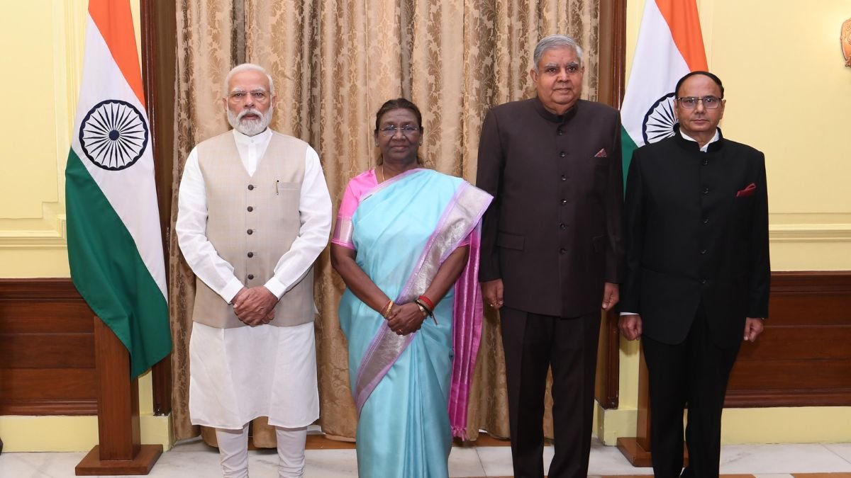 President of India; Heeralal Samariya; Sahara Samachaar; Narendra Modi;