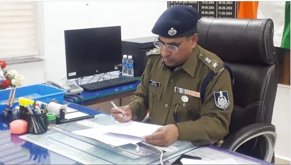 पुलिस के जाल में फंसा ‘मच्छर’ देसी शराब बेचने निकला था