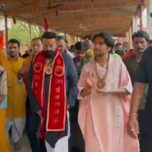 Actor Sanjay Dutt reached Bageshwar Dham