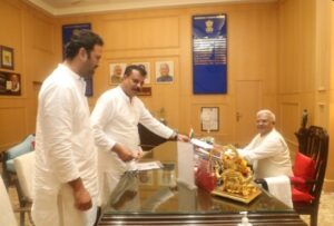 Leader of Opposition Umang Singhar submitted memorandum to the Governor regarding nursing scam