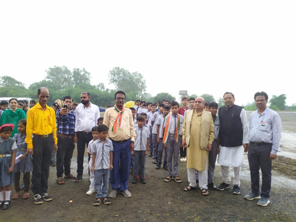 Children of Gurunanak School celebrated Independence Day with patriotic fervor