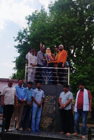 BJP Aaja Morcha celebrated 135th birth anniversary of Dr. Ambedkar BJP Aaja Morcha celebrated 135th birth anniversary of Dr. Ambedkar