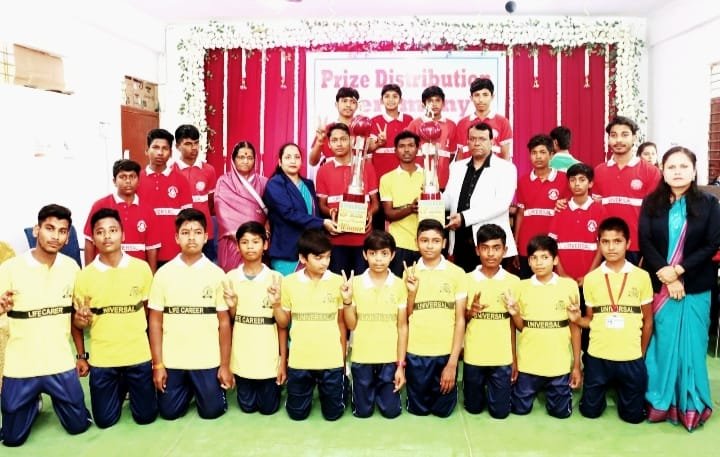 यूनिवर्सल स्कूल के विद्यार्थियों ने विभिन्न खेलों में किया उत्कृष्ट प्रदर्शन।