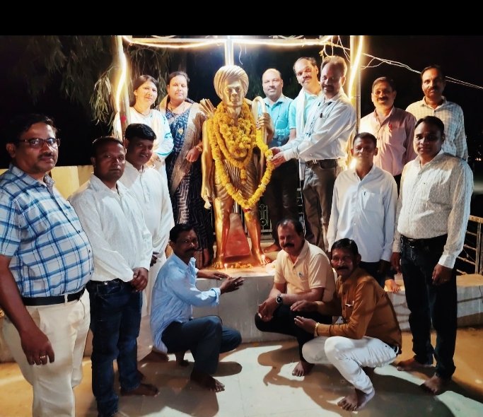 अजाक्स संगठन ने बिरसा मुंडा की 126वीं पुण्यतिथि पर दी श्रद्धांजलि, जल-जंगल-जमीन बचाने का दिया संदेश ।